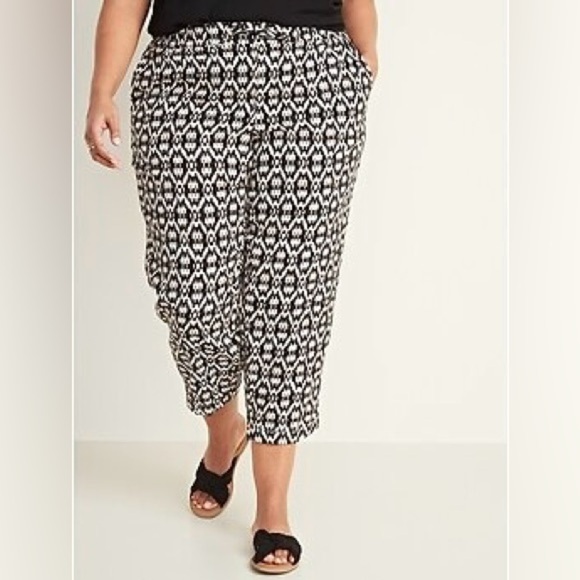 Mid-Rise Cropped Linen-Blend Pants Neutral Ikat - Picture 12 of 12